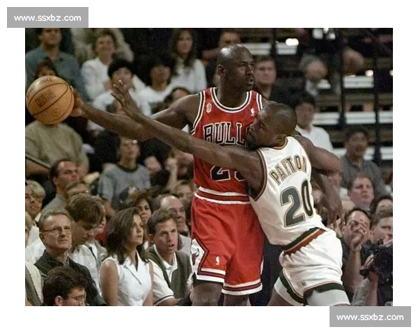 皮蓬带队 19 分大胜乔丹：公牛传奇对决的终极注脚